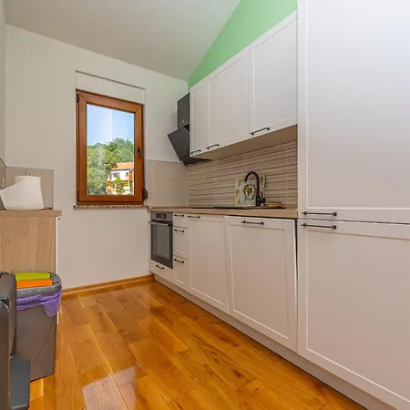 Apartment Francoise *
