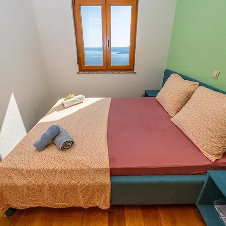 Apartment Francoise *